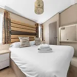 Dizzy Ducks Дом отдыха